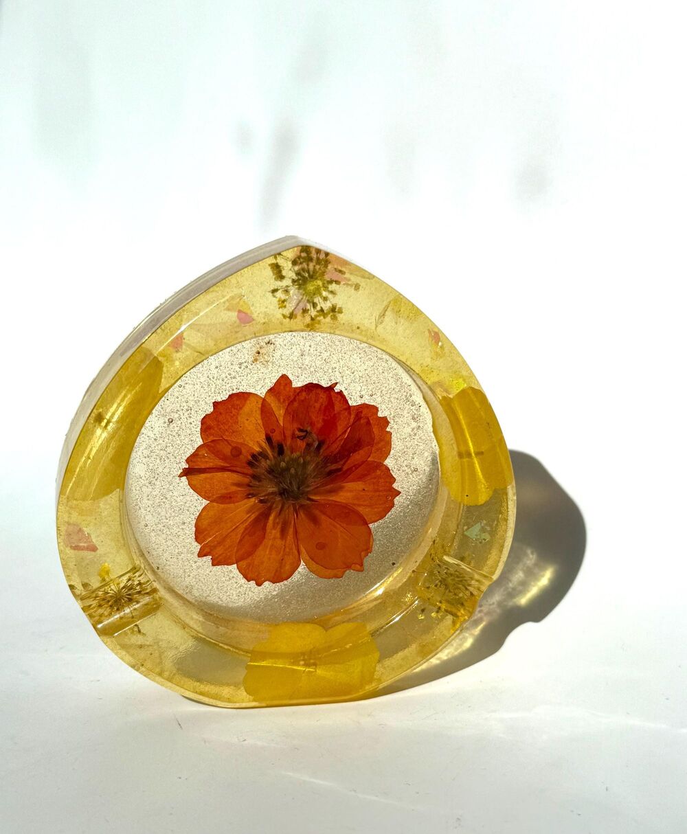 Vintage Floral Resin Teardrop Ashtray: Catch All Dish